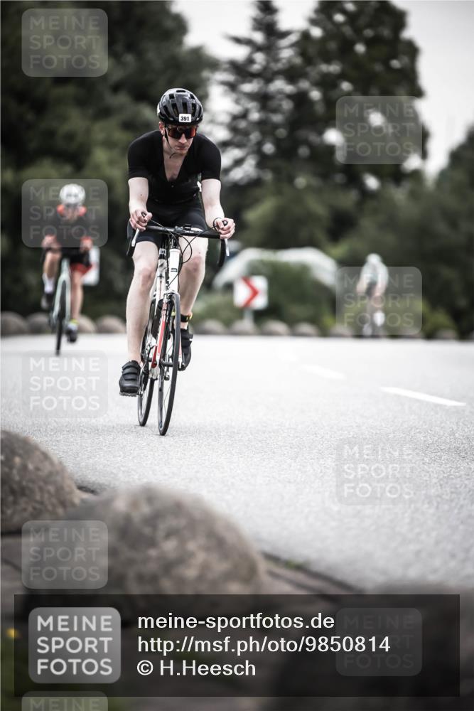 21.06.2026 - 29. Vierlanden-Triathlon H.Heesch http://msf.ph/oto/9850814 21.06.2026 10:27:24 Radfahren 10, 223, 298, 339, 378, 385, 391, 513, 563 meine-sportfotos.de