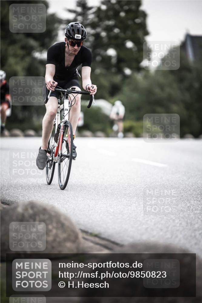 21.06.2026 - 29. Vierlanden-Triathlon H.Heesch http://msf.ph/oto/9850823 21.06.2026 10:27:24 Radfahren 10, 223, 298, 339, 378, 385, 391, 513, 563 meine-sportfotos.de