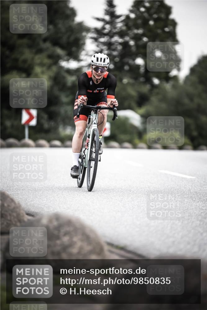21.06.2026 - 29. Vierlanden-Triathlon H.Heesch http://msf.ph/oto/9850835 21.06.2026 10:27:25 Radfahren 10, 223, 298, 339, 378, 385, 391, 513, 563 meine-sportfotos.de