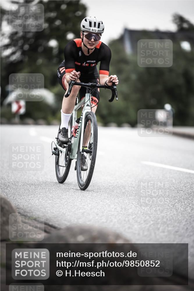 21.06.2026 - 29. Vierlanden-Triathlon H.Heesch http://msf.ph/oto/9850852 21.06.2026 10:27:26 Radfahren 10, 223, 298, 339, 378, 385, 391, 513, 563 meine-sportfotos.de