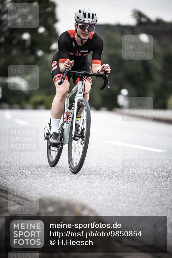 21.06.2026 - 29. Vierlanden-Triathlon H.Heesch http://msf.ph/oto/9850854 21.06.2026 10:27:26 Radfahren 10, 223, 298, 339, 378, 385, 391, 513, 563 meine-sportfotos.de