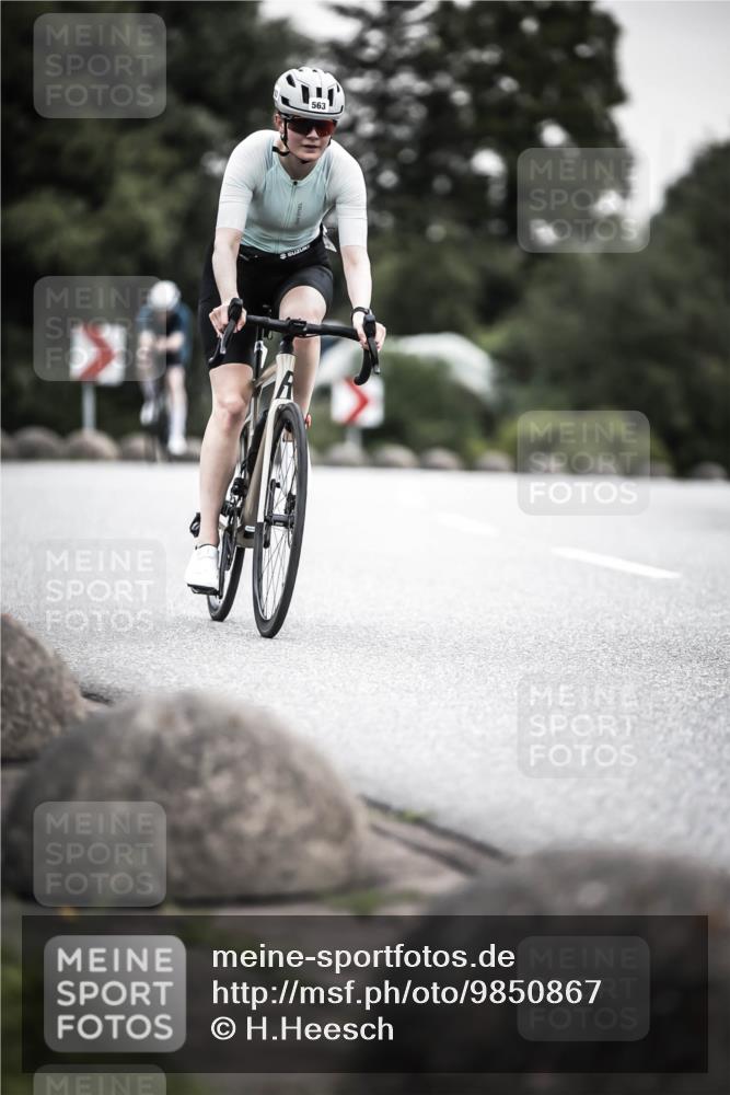 21.06.2026 - 29. Vierlanden-Triathlon H.Heesch http://msf.ph/oto/9850867 21.06.2026 10:27:31 Radfahren 87, 186, 563 meine-sportfotos.de