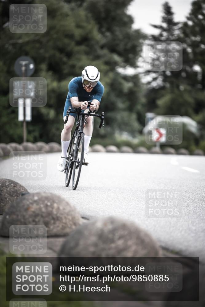 21.06.2026 - 29. Vierlanden-Triathlon H.Heesch http://msf.ph/oto/9850885 21.06.2026 10:27:34 Radfahren 87, 186, 563 meine-sportfotos.de