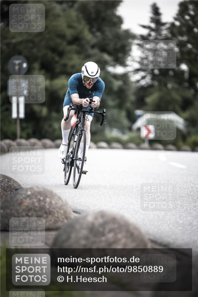 21.06.2026 - 29. Vierlanden-Triathlon H.Heesch http://msf.ph/oto/9850889 21.06.2026 10:27:34 Radfahren 87, 186, 563 meine-sportfotos.de