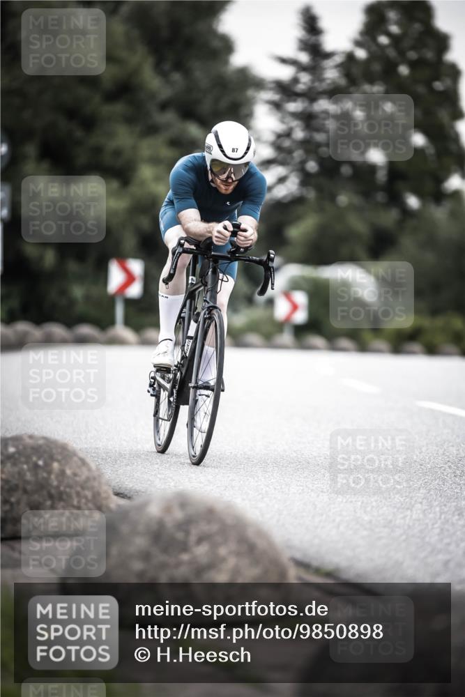 21.06.2026 - 29. Vierlanden-Triathlon H.Heesch http://msf.ph/oto/9850898 21.06.2026 10:27:34 Radfahren 87, 186, 563 meine-sportfotos.de