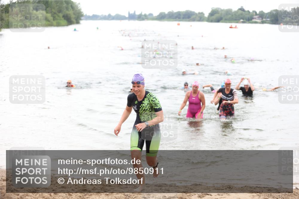 21.06.2026 - 29. Vierlanden-Triathlon Andreas Tolksdorf http://msf.ph/oto/9850911 21.06.2026 10:16:40 Schwimmen 328, 384, 388, 506, 577, 604, 613, 622 meine-sportfotos.de