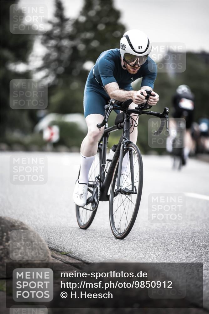 21.06.2026 - 29. Vierlanden-Triathlon H.Heesch http://msf.ph/oto/9850912 21.06.2026 10:27:35 Radfahren 20, 87, 186, 563 meine-sportfotos.de