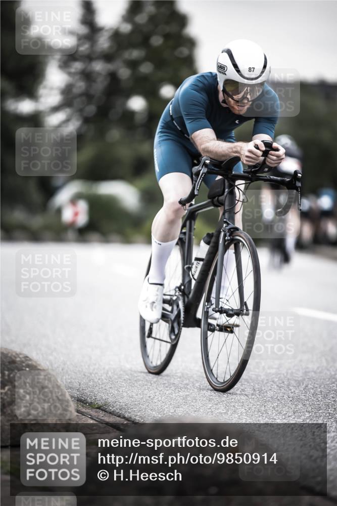 21.06.2026 - 29. Vierlanden-Triathlon H.Heesch http://msf.ph/oto/9850914 21.06.2026 10:27:35 Radfahren 20, 87, 186, 563 meine-sportfotos.de