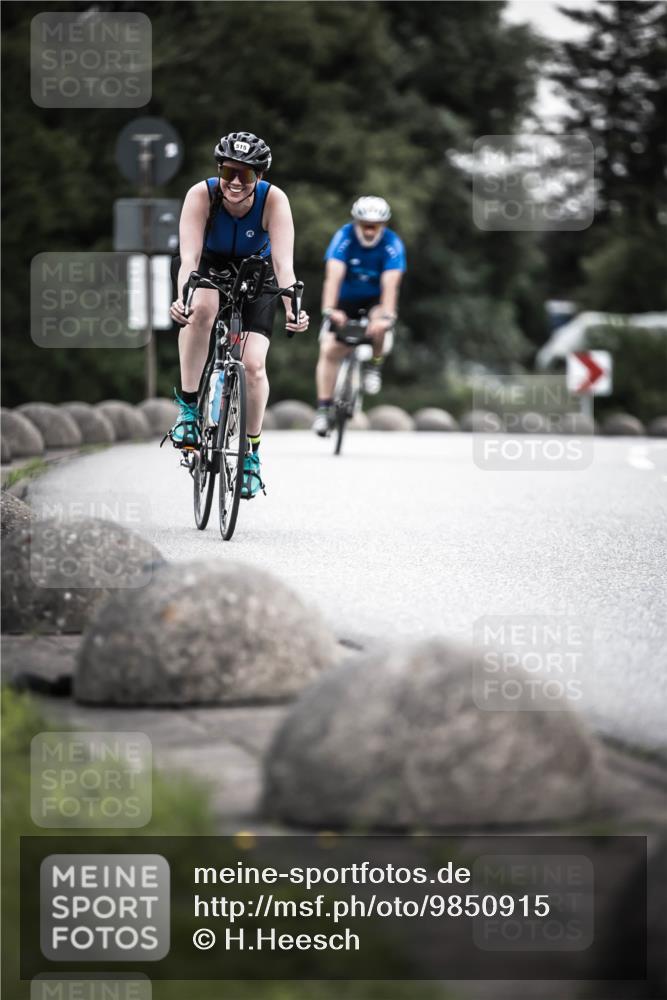 21.06.2026 - 29. Vierlanden-Triathlon H.Heesch http://msf.ph/oto/9850915 21.06.2026 10:27:46 Radfahren 20, 272, 515, 615 meine-sportfotos.de