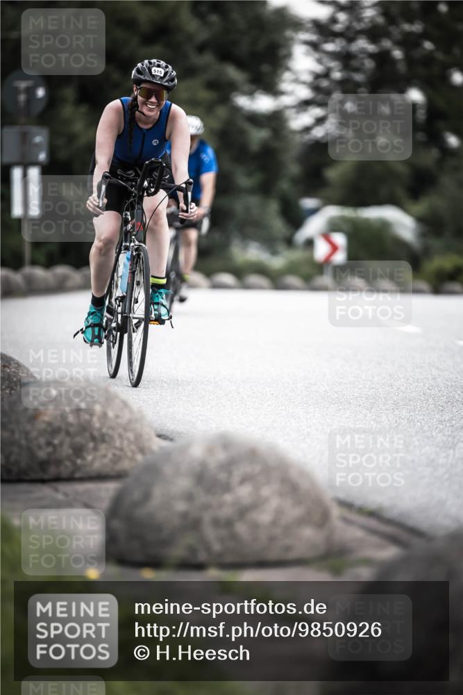 21.06.2026 - 29. Vierlanden-Triathlon H.Heesch http://msf.ph/oto/9850926 21.06.2026 10:27:47 Radfahren 272, 515, 615 meine-sportfotos.de