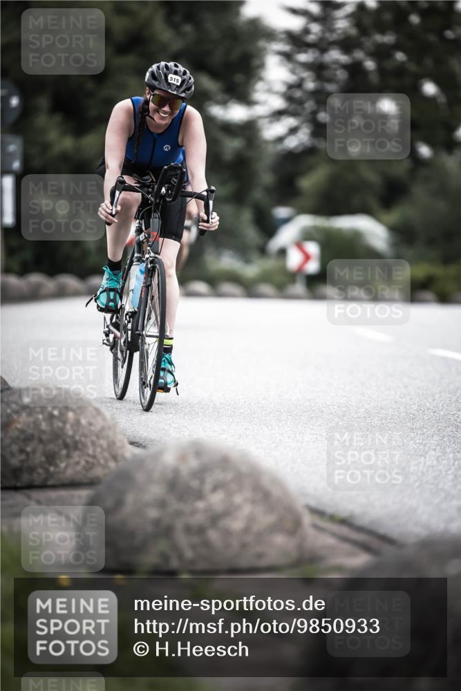 21.06.2026 - 29. Vierlanden-Triathlon H.Heesch http://msf.ph/oto/9850933 21.06.2026 10:27:47 Radfahren 272, 515, 615 meine-sportfotos.de