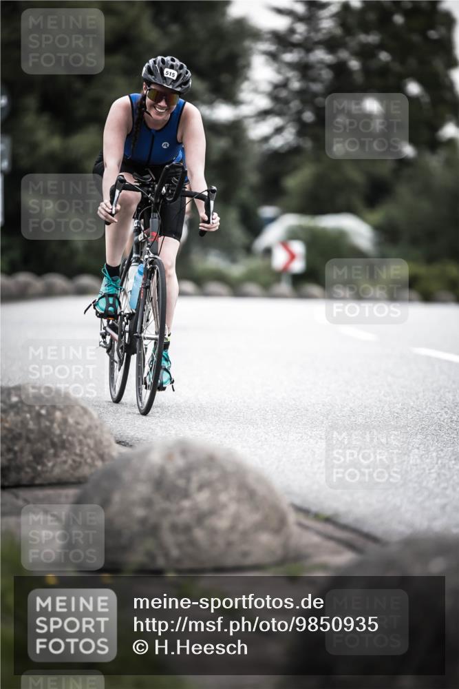 21.06.2026 - 29. Vierlanden-Triathlon H.Heesch http://msf.ph/oto/9850935 21.06.2026 10:27:47 Radfahren 272, 515, 615 meine-sportfotos.de