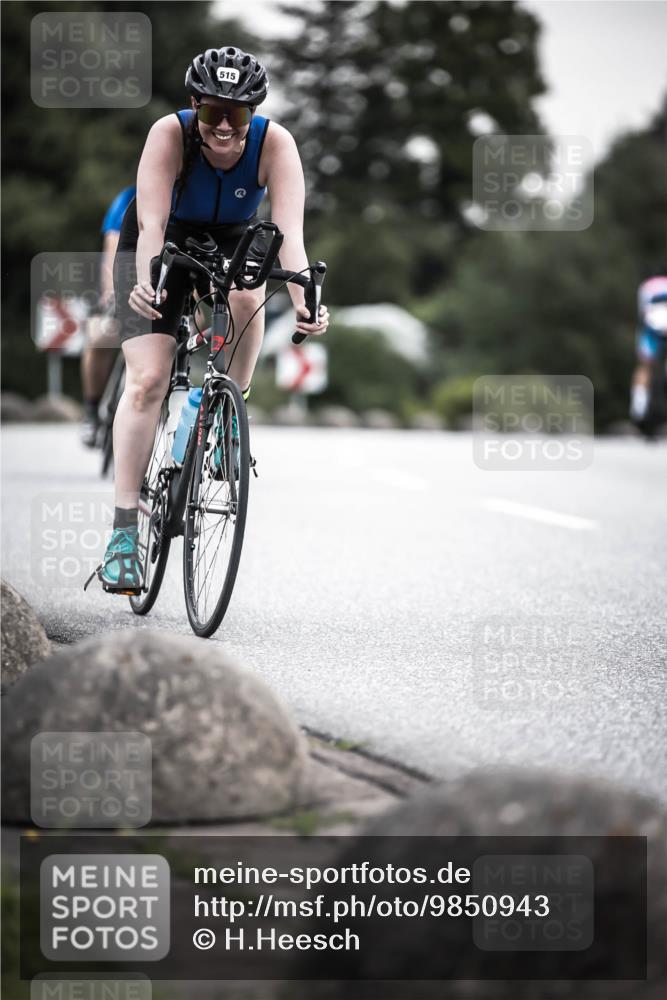 21.06.2026 - 29. Vierlanden-Triathlon H.Heesch http://msf.ph/oto/9850943 21.06.2026 10:27:47 Radfahren 272, 515, 615 meine-sportfotos.de