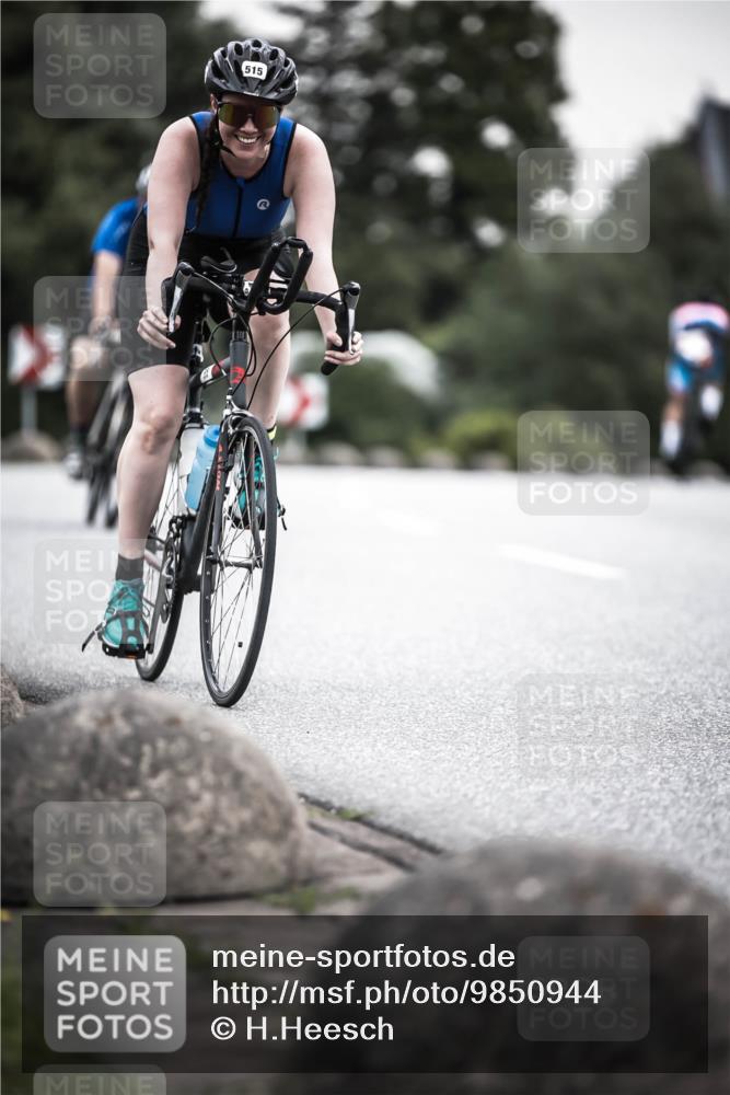 21.06.2026 - 29. Vierlanden-Triathlon H.Heesch http://msf.ph/oto/9850944 21.06.2026 10:27:47 Radfahren 272, 515, 615 meine-sportfotos.de