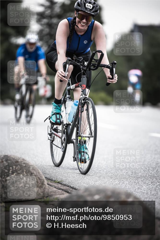 21.06.2026 - 29. Vierlanden-Triathlon H.Heesch http://msf.ph/oto/9850953 21.06.2026 10:27:48 Radfahren 272, 515, 615 meine-sportfotos.de