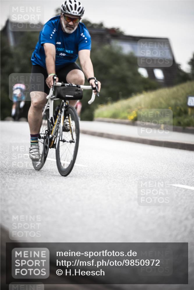 21.06.2026 - 29. Vierlanden-Triathlon H.Heesch http://msf.ph/oto/9850972 21.06.2026 10:27:49 Radfahren 272, 515, 615 meine-sportfotos.de