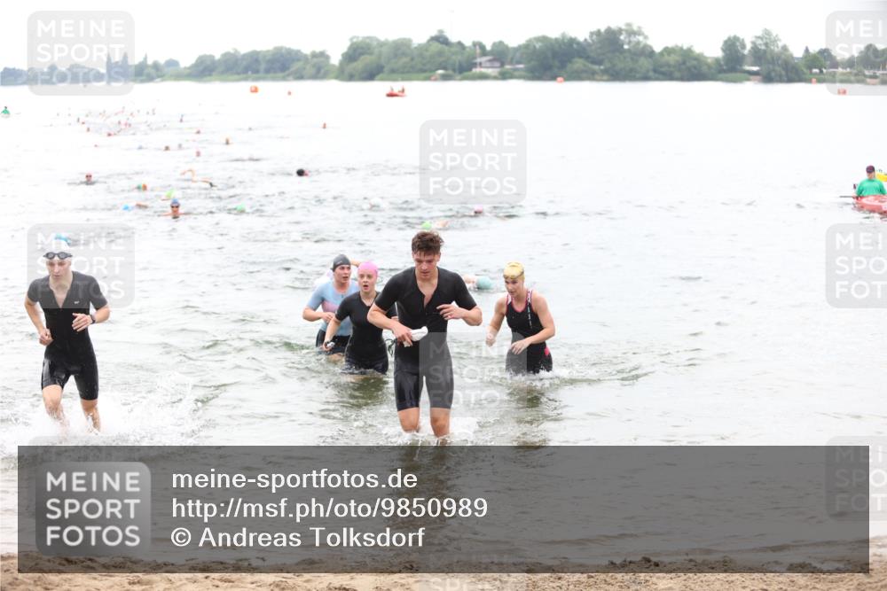 21.06.2026 - 29. Vierlanden-Triathlon Andreas Tolksdorf http://msf.ph/oto/9850989 21.06.2026 10:16:48 Schwimmen 328, 374, 388, 485, 506, 536, 538, 604, 613, 622 meine-sportfotos.de