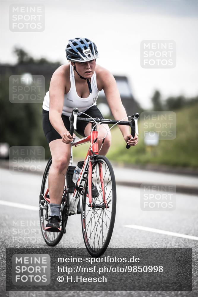21.06.2026 - 29. Vierlanden-Triathlon H.Heesch http://msf.ph/oto/9850998 21.06.2026 10:28:03 Radfahren 267, 514, 543, 585 meine-sportfotos.de