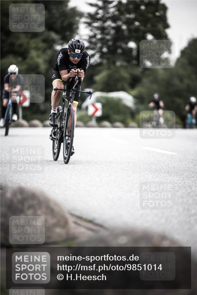 21.06.2026 - 29. Vierlanden-Triathlon H.Heesch http://msf.ph/oto/9851014 21.06.2026 10:28:12 Radfahren 21, 233, 267, 268 meine-sportfotos.de