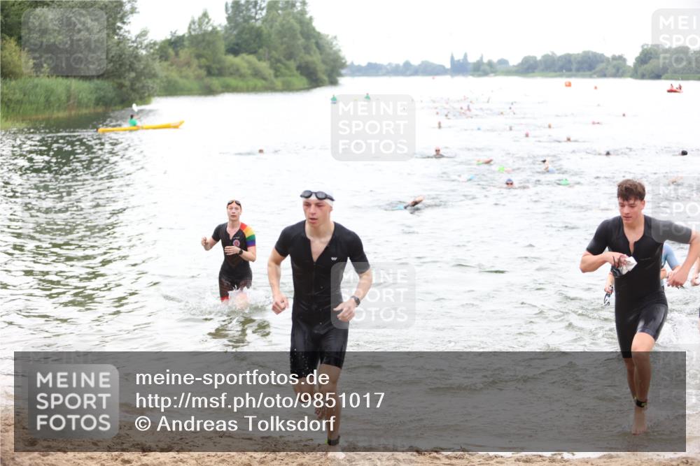21.06.2026 - 29. Vierlanden-Triathlon Andreas Tolksdorf http://msf.ph/oto/9851017 21.06.2026 10:16:49 Schwimmen 328, 374, 388, 485, 506, 536, 538, 604, 613, 622 meine-sportfotos.de