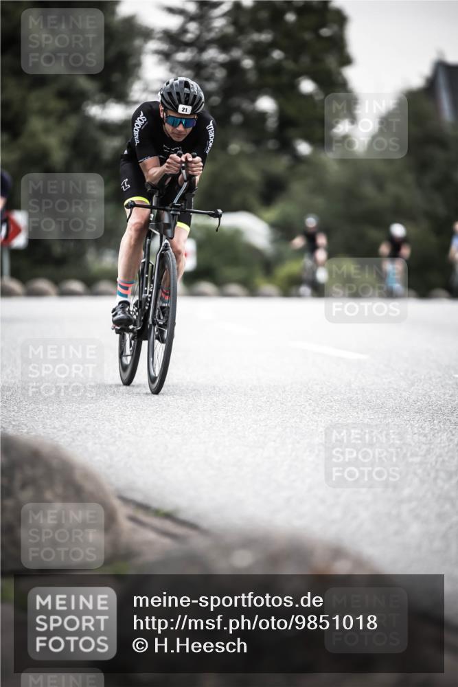 21.06.2026 - 29. Vierlanden-Triathlon H.Heesch http://msf.ph/oto/9851018 21.06.2026 10:28:12 Radfahren 21, 233, 267, 268 meine-sportfotos.de