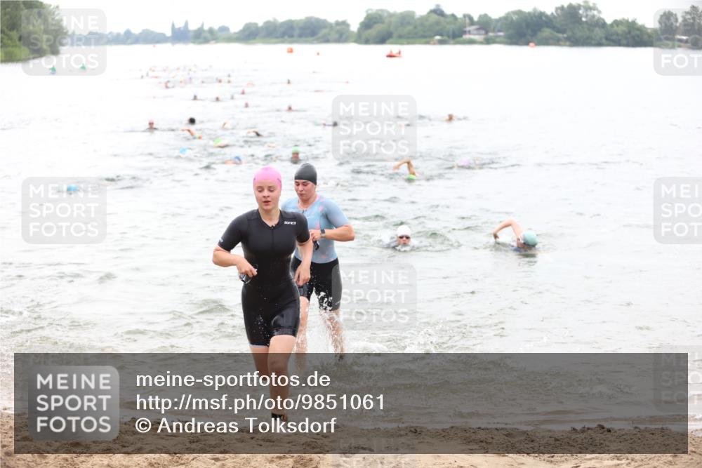 21.06.2026 - 29. Vierlanden-Triathlon Andreas Tolksdorf http://msf.ph/oto/9851061 21.06.2026 10:16:52 Schwimmen 328, 374, 388, 485, 506, 515, 536, 538, 613 meine-sportfotos.de