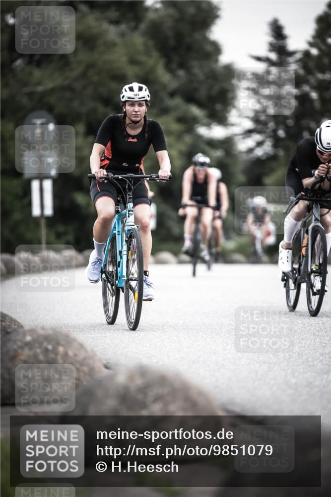 21.06.2026 - 29. Vierlanden-Triathlon H.Heesch http://msf.ph/oto/9851079 21.06.2026 10:28:22 Radfahren 4, 51, 55, 79, 368, 481, 538, 567, 574, 575, 582, 590, 606, 608 meine-sportfotos.de