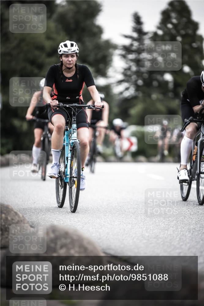 21.06.2026 - 29. Vierlanden-Triathlon H.Heesch http://msf.ph/oto/9851088 21.06.2026 10:28:23 Radfahren 4, 51, 55, 61, 78, 79, 368, 481, 538, 567, 574, 575, 582, 590, 606, 608 meine-sportfotos.de