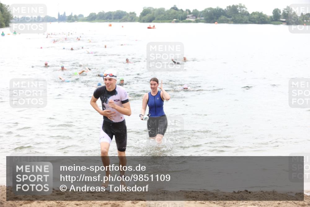21.06.2026 - 29. Vierlanden-Triathlon Andreas Tolksdorf http://msf.ph/oto/9851109 21.06.2026 10:16:59 Schwimmen 374, 480, 485, 515, 536, 625 meine-sportfotos.de