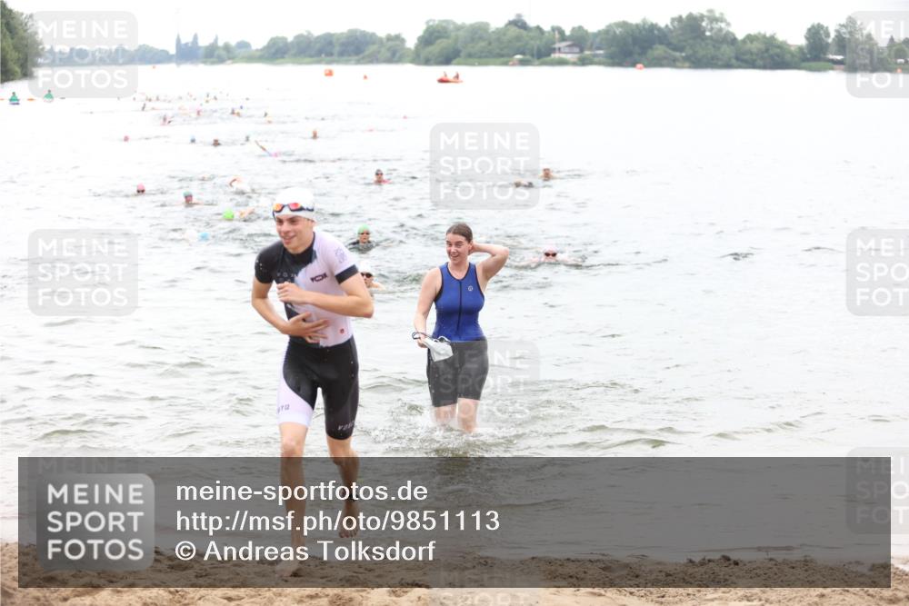 21.06.2026 - 29. Vierlanden-Triathlon Andreas Tolksdorf http://msf.ph/oto/9851113 21.06.2026 10:16:59 Schwimmen 374, 480, 485, 515, 536, 625 meine-sportfotos.de