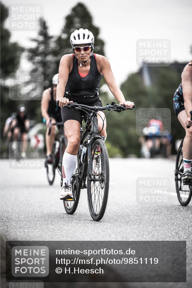 21.06.2026 - 29. Vierlanden-Triathlon H.Heesch http://msf.ph/oto/9851119 21.06.2026 10:28:25 Radfahren 4, 51, 55, 61, 78, 79, 106, 197, 368, 481, 538, 561, 567, 574, 582, 590, 606, 608, 616 meine-sportfotos.de