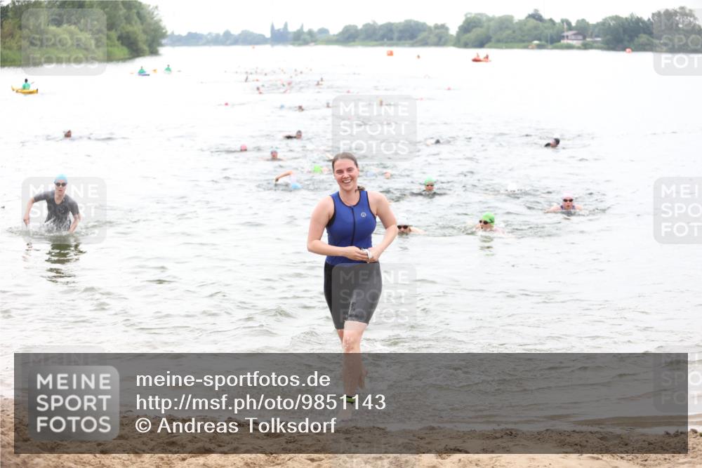 21.06.2026 - 29. Vierlanden-Triathlon Andreas Tolksdorf http://msf.ph/oto/9851143 21.06.2026 10:17:00 Schwimmen 374, 480, 485, 515, 521, 625 meine-sportfotos.de