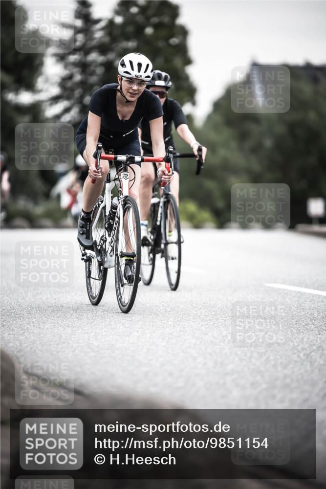 21.06.2026 - 29. Vierlanden-Triathlon H.Heesch http://msf.ph/oto/9851154 21.06.2026 10:28:28 Radfahren 4, 51, 55, 61, 78, 99, 106, 197, 481, 561, 567, 574, 582, 590, 592, 606, 608, 616 meine-sportfotos.de