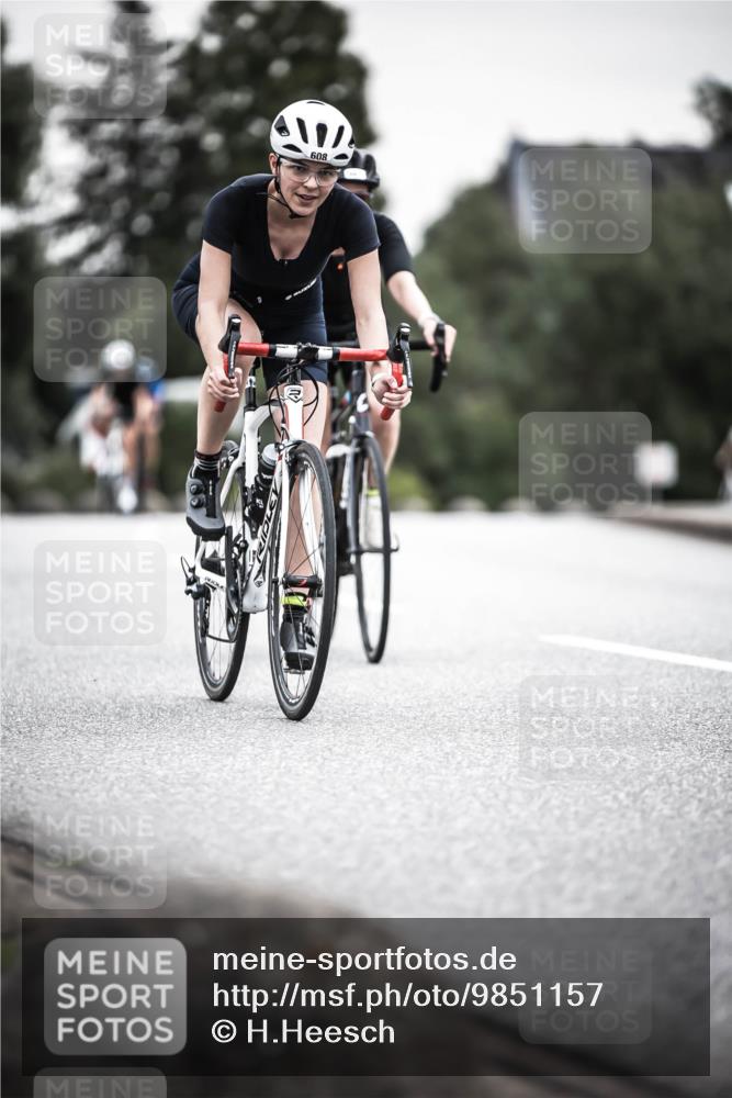 21.06.2026 - 29. Vierlanden-Triathlon H.Heesch http://msf.ph/oto/9851157 21.06.2026 10:28:28 Radfahren 4, 51, 55, 61, 78, 99, 106, 197, 481, 561, 567, 574, 582, 590, 592, 606, 608, 616 meine-sportfotos.de