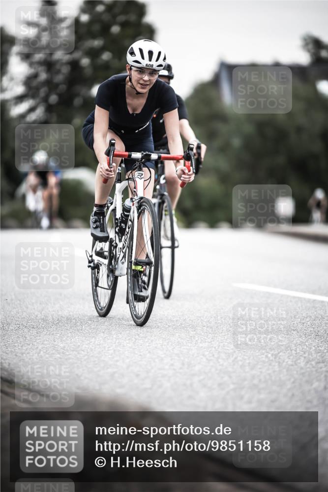 21.06.2026 - 29. Vierlanden-Triathlon H.Heesch http://msf.ph/oto/9851158 21.06.2026 10:28:28 Radfahren 4, 51, 55, 61, 78, 99, 106, 197, 481, 561, 567, 574, 582, 590, 592, 606, 608, 616 meine-sportfotos.de