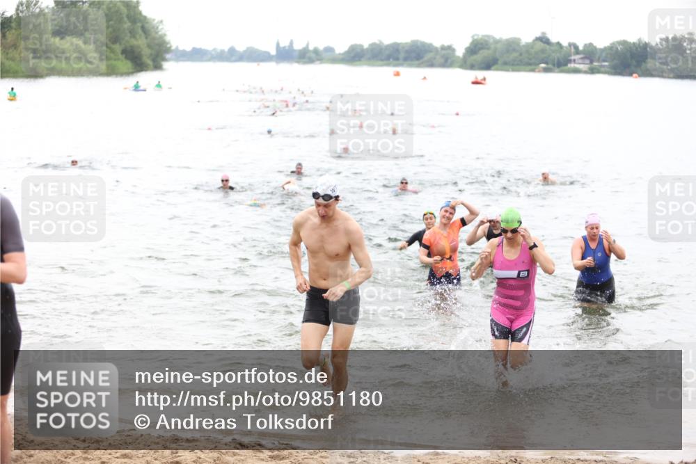 21.06.2026 - 29. Vierlanden-Triathlon Andreas Tolksdorf http://msf.ph/oto/9851180 21.06.2026 10:17:08 Schwimmen 386, 480, 488, 521, 530, 533, 574, 591, 602, 625 meine-sportfotos.de