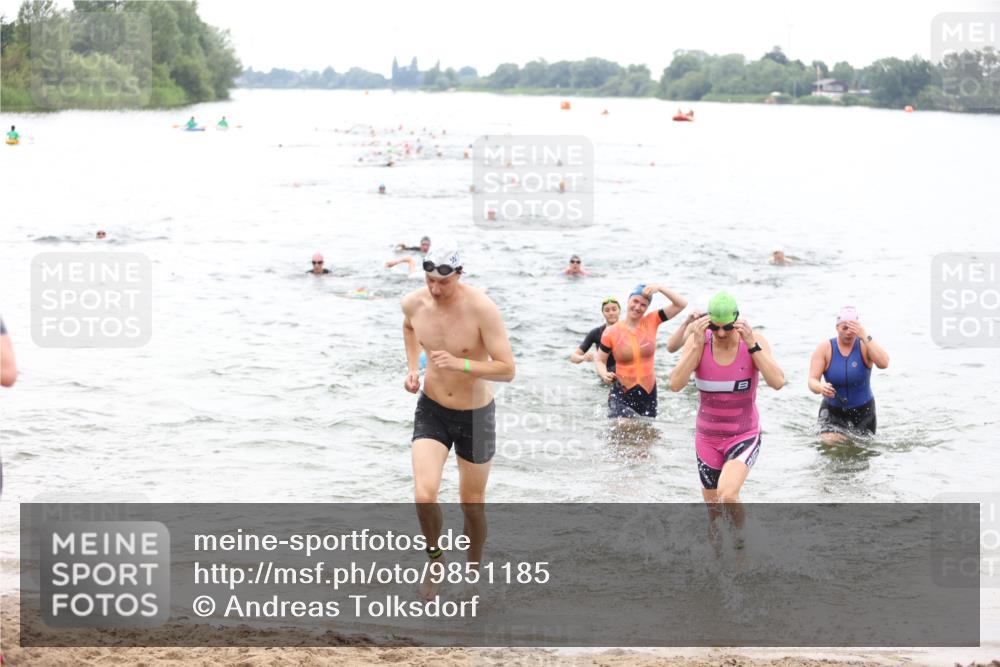 21.06.2026 - 29. Vierlanden-Triathlon Andreas Tolksdorf http://msf.ph/oto/9851185 21.06.2026 10:17:08 Schwimmen 386, 480, 488, 521, 530, 533, 574, 591, 602, 625 meine-sportfotos.de