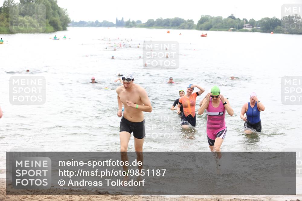 21.06.2026 - 29. Vierlanden-Triathlon Andreas Tolksdorf http://msf.ph/oto/9851187 21.06.2026 10:17:08 Schwimmen 386, 480, 488, 521, 530, 533, 574, 591, 602, 625 meine-sportfotos.de