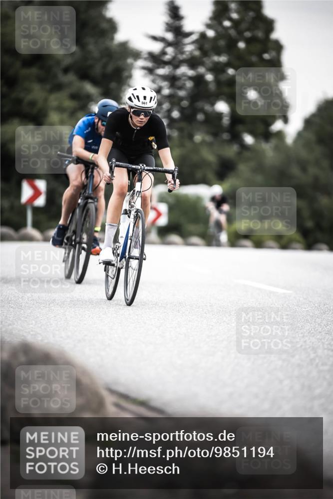21.06.2026 - 29. Vierlanden-Triathlon H.Heesch http://msf.ph/oto/9851194 21.06.2026 10:28:32 Radfahren 51, 55, 61, 78, 99, 106, 197, 367, 387, 390, 481, 511, 535, 561, 592, 606, 616 meine-sportfotos.de