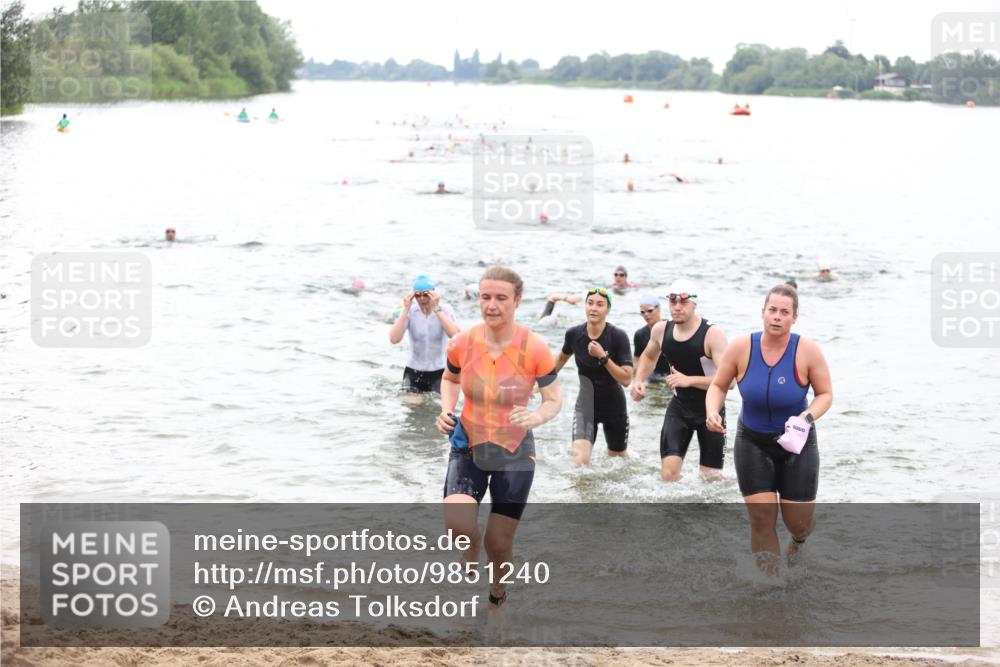 21.06.2026 - 29. Vierlanden-Triathlon Andreas Tolksdorf http://msf.ph/oto/9851240 21.06.2026 10:17:12 Schwimmen 386, 488, 521, 530, 533, 574, 585, 591, 602, 625 meine-sportfotos.de