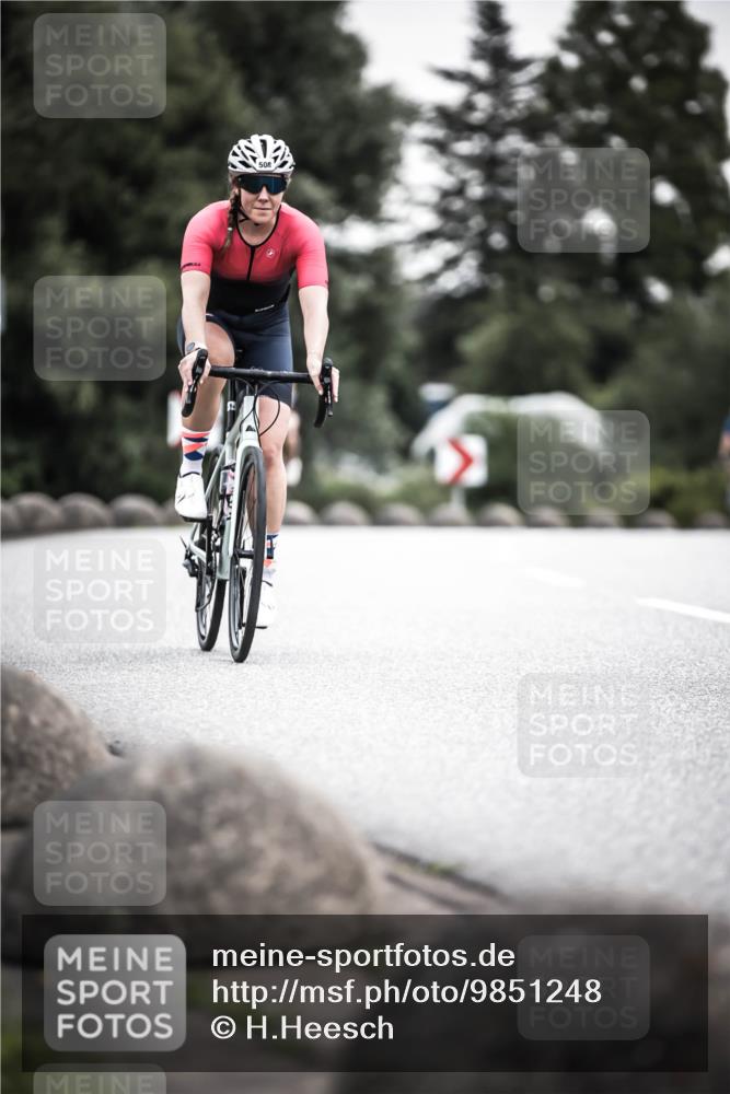 21.06.2026 - 29. Vierlanden-Triathlon H.Heesch http://msf.ph/oto/9851248 21.06.2026 10:28:42 Radfahren 390, 508, 583, 619 meine-sportfotos.de