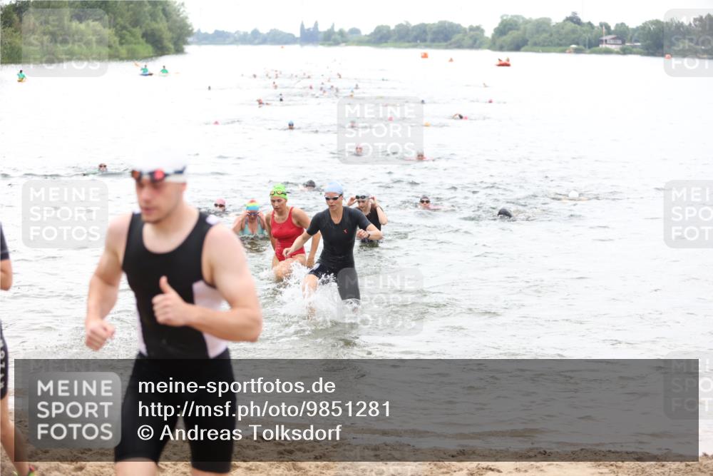 21.06.2026 - 29. Vierlanden-Triathlon Andreas Tolksdorf http://msf.ph/oto/9851281 21.06.2026 10:17:16 Schwimmen 369, 386, 486, 488, 517, 521, 530, 533, 574, 585, 591, 599, 602 meine-sportfotos.de