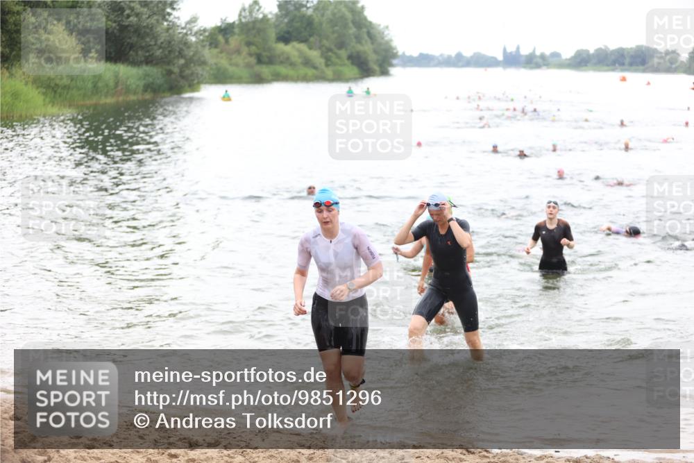 21.06.2026 - 29. Vierlanden-Triathlon Andreas Tolksdorf http://msf.ph/oto/9851296 21.06.2026 10:17:17 Schwimmen 369, 386, 486, 488, 517, 530, 533, 543, 574, 585, 591, 599, 602 meine-sportfotos.de