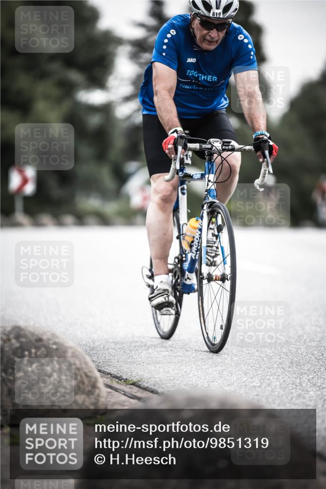 21.06.2026 - 29. Vierlanden-Triathlon H.Heesch http://msf.ph/oto/9851319 21.06.2026 10:28:50 Radfahren 27, 499, 551, 583, 619 meine-sportfotos.de