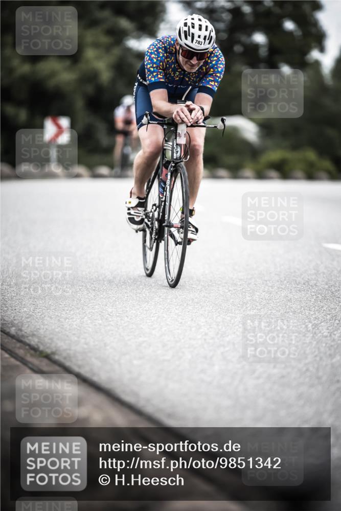 21.06.2026 - 29. Vierlanden-Triathlon H.Heesch http://msf.ph/oto/9851342 21.06.2026 12:02:24 Radfahren 228, 640, 761, 783, 859, 873 meine-sportfotos.de