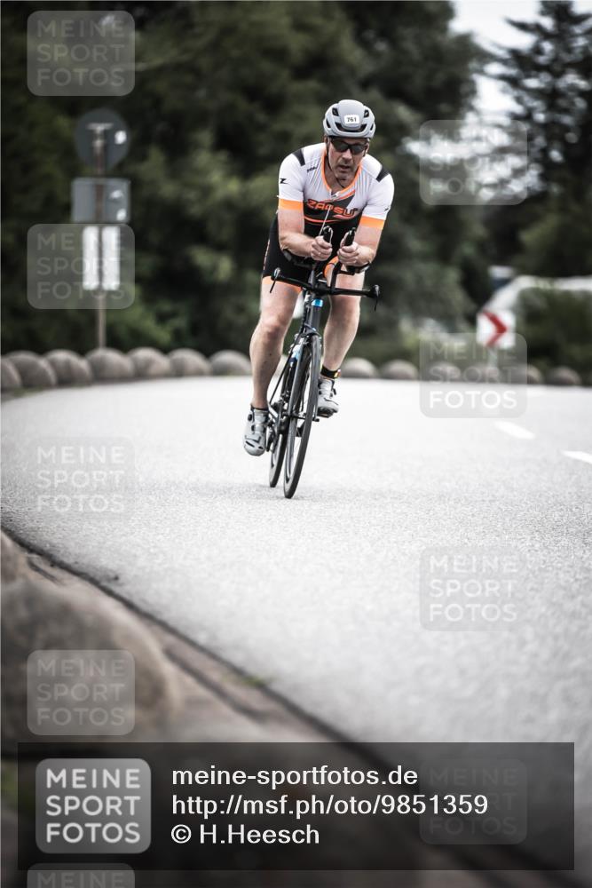 21.06.2026 - 29. Vierlanden-Triathlon H.Heesch http://msf.ph/oto/9851359 21.06.2026 12:02:27 Radfahren 228, 640, 761, 783, 859, 873 meine-sportfotos.de