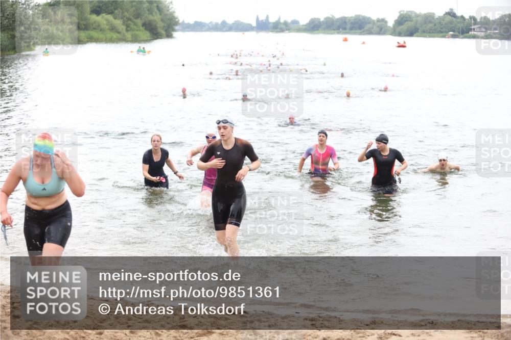 21.06.2026 - 29. Vierlanden-Triathlon Andreas Tolksdorf http://msf.ph/oto/9851361 21.06.2026 10:17:23 Schwimmen 369, 486, 517, 530, 543, 567, 574, 585, 599, 600, 602 meine-sportfotos.de