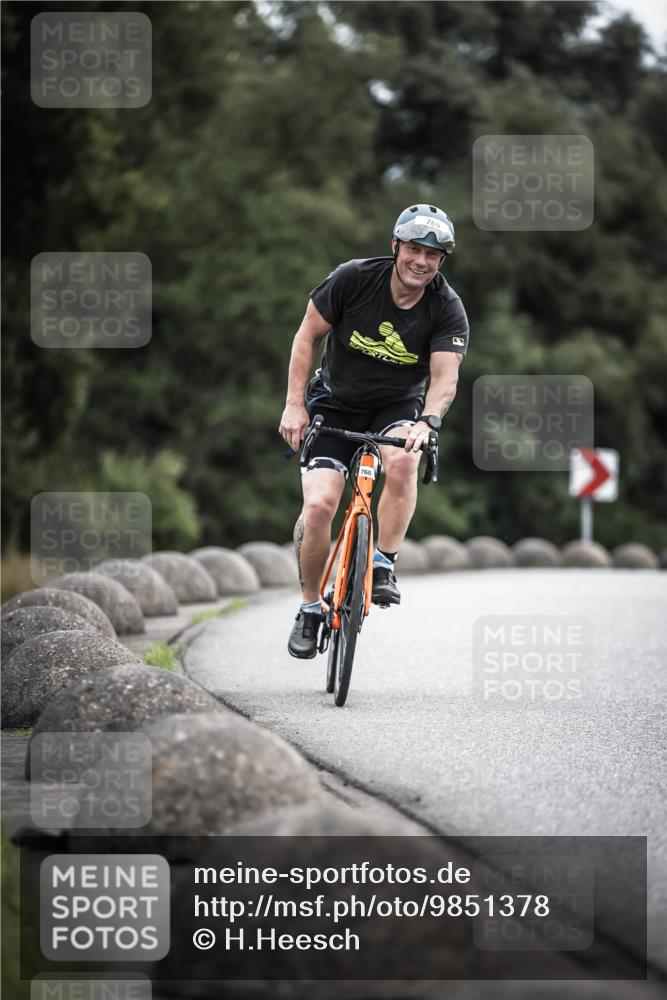 21.06.2026 - 29. Vierlanden-Triathlon H.Heesch http://msf.ph/oto/9851378 21.06.2026 12:02:39 Radfahren 760, 806, 878, 892 meine-sportfotos.de