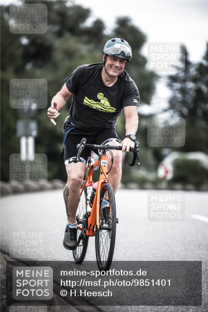 21.06.2026 - 29. Vierlanden-Triathlon H.Heesch http://msf.ph/oto/9851401 21.06.2026 12:02:40 Radfahren 760, 806, 878, 892 meine-sportfotos.de