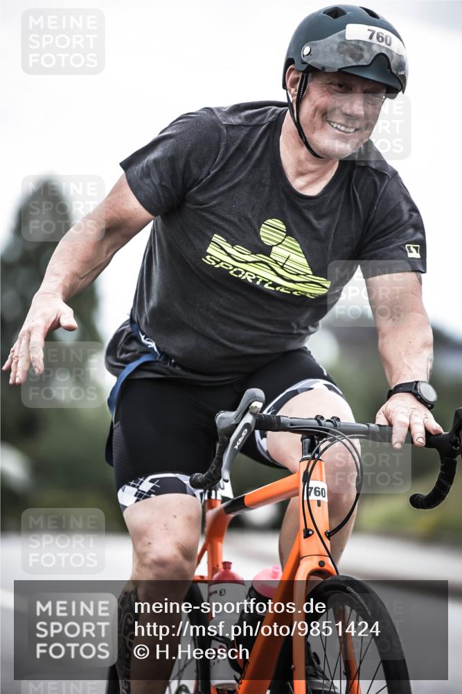 21.06.2026 - 29. Vierlanden-Triathlon H.Heesch http://msf.ph/oto/9851424 21.06.2026 12:02:40 Radfahren 760, 806, 878, 892 meine-sportfotos.de